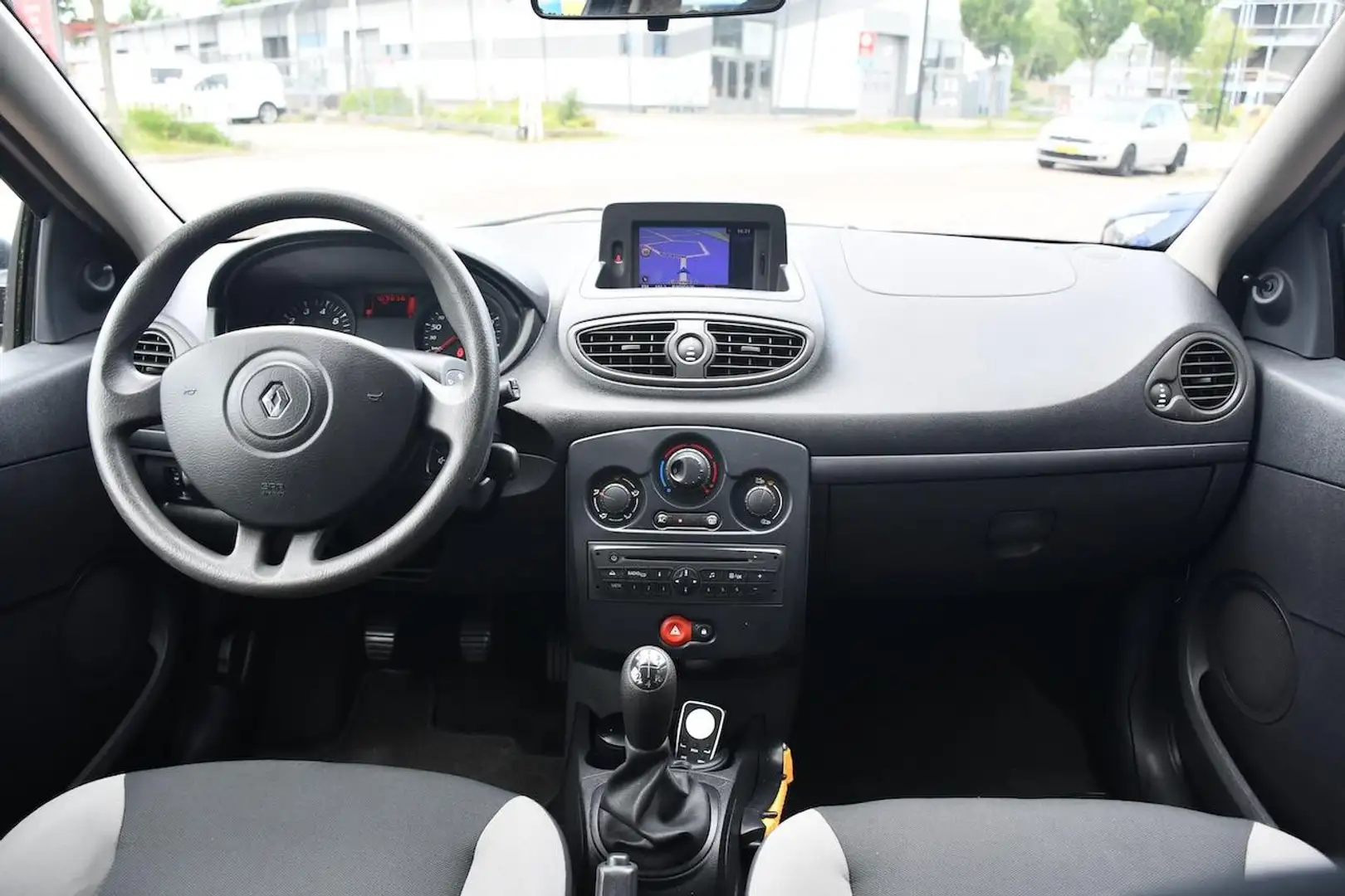 Renault Clio Estate 1.2 TCE Special Line Airco|NAVI|DealerOH Zwart - 2