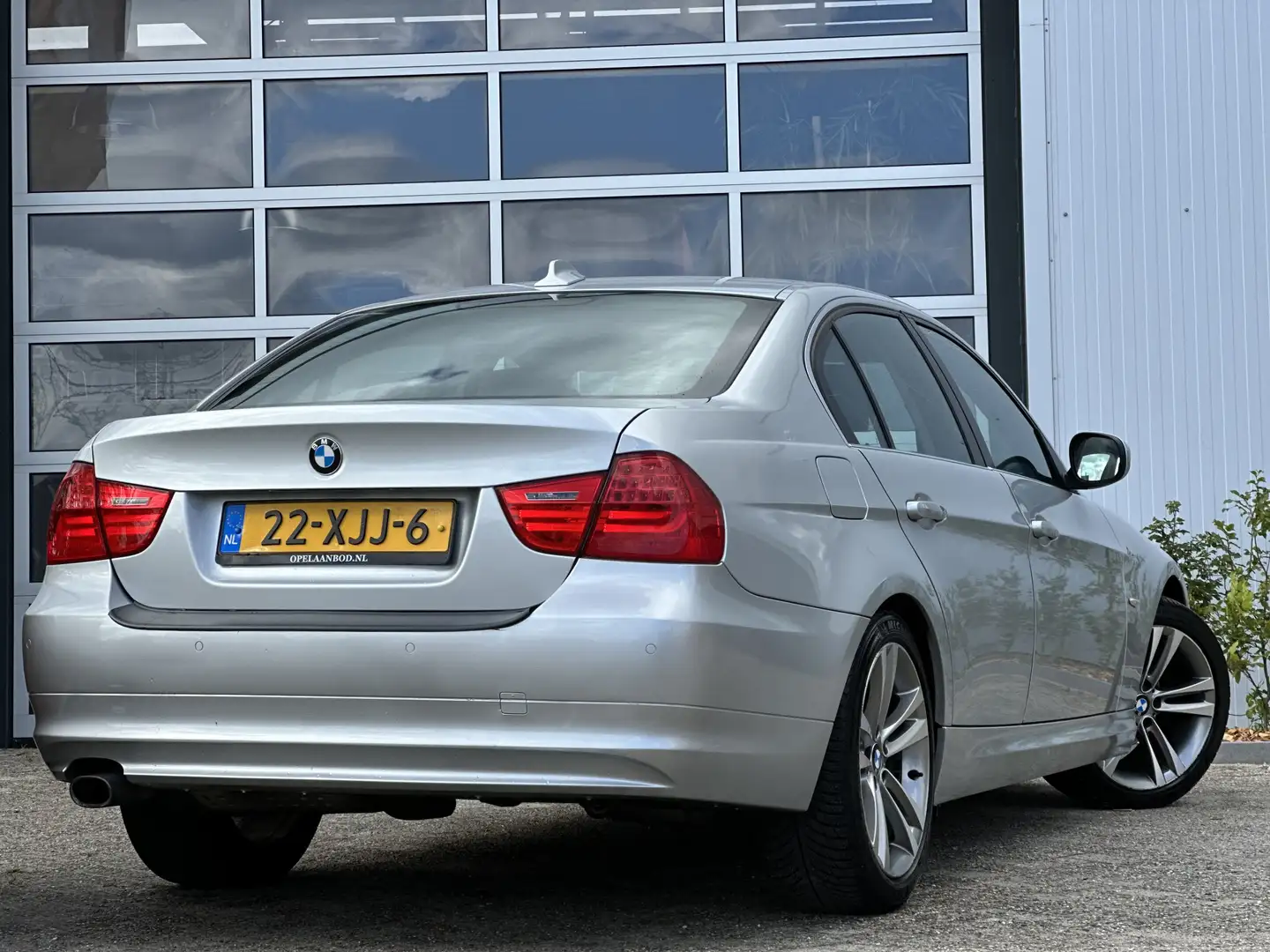BMW 318 3-serie 318i Corporate Lease Luxury Line 136pk | B Grey - 2