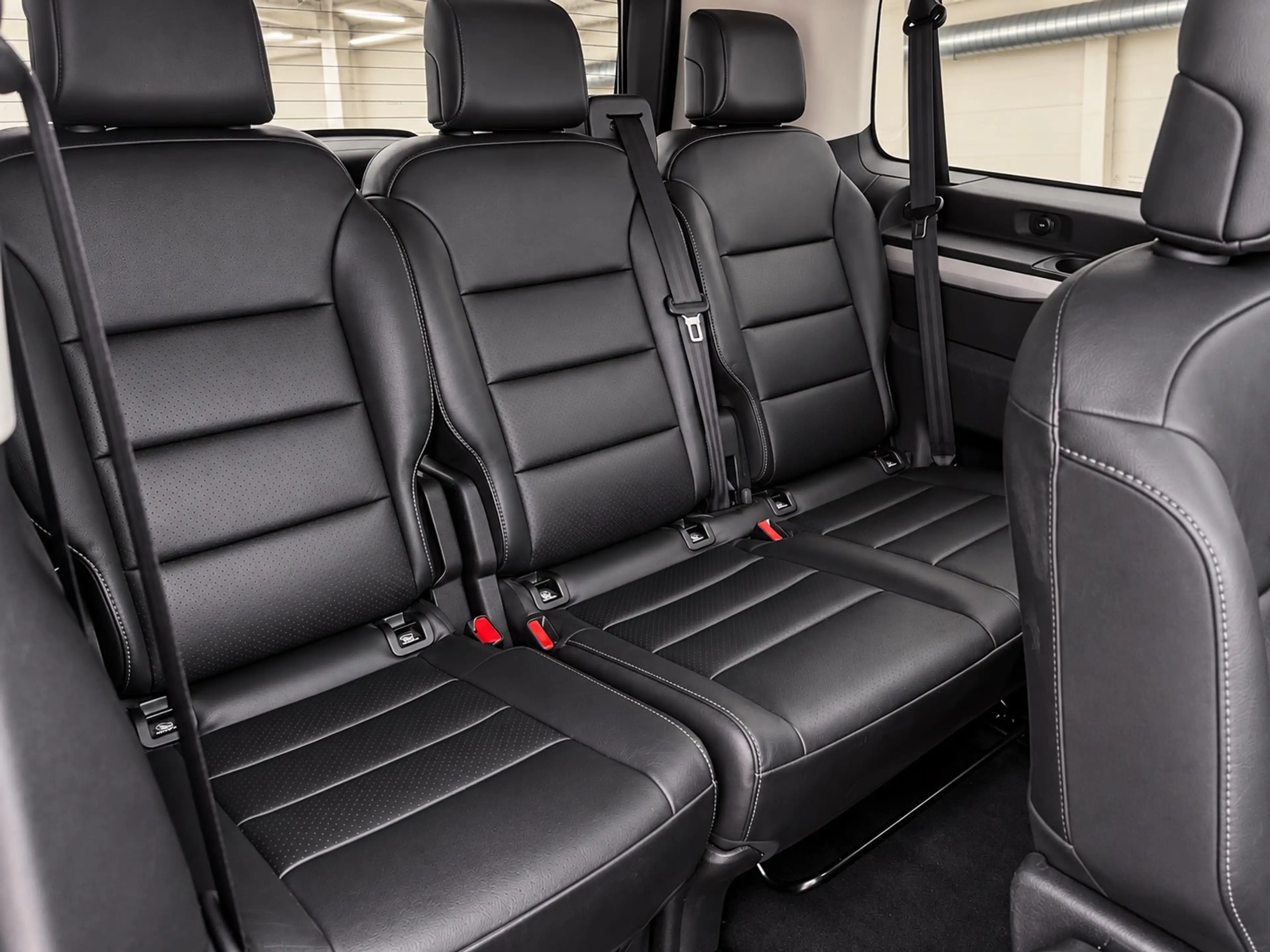 Peugeot Traveller Traveller 2.0 BlueHDi L2 Std Business VIP S — photo 15