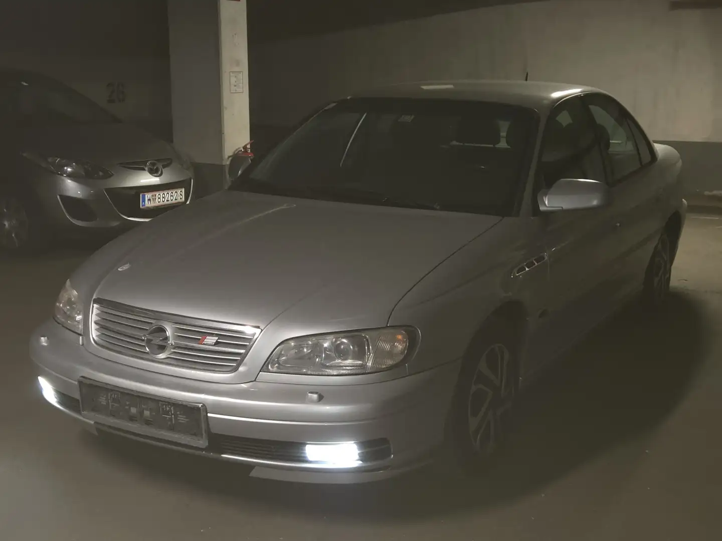 Opel Omega 2,2 16V - 1
