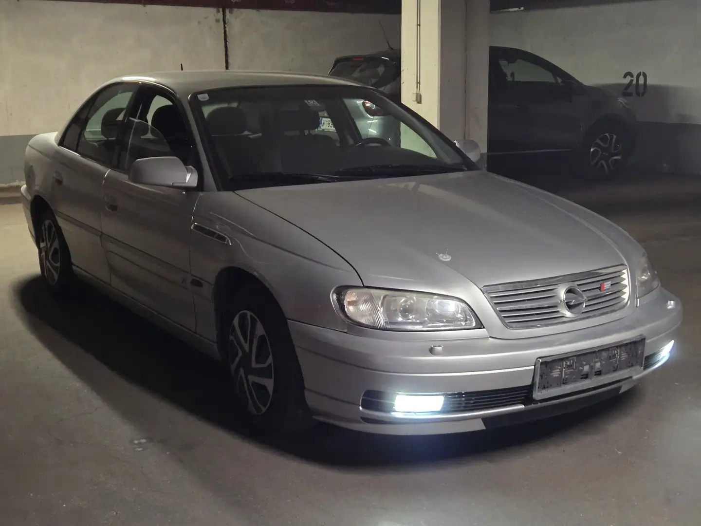 Opel Omega 2,2 16V - 2