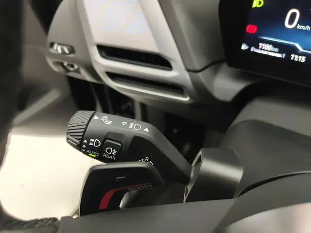BMW 1 Series view 12