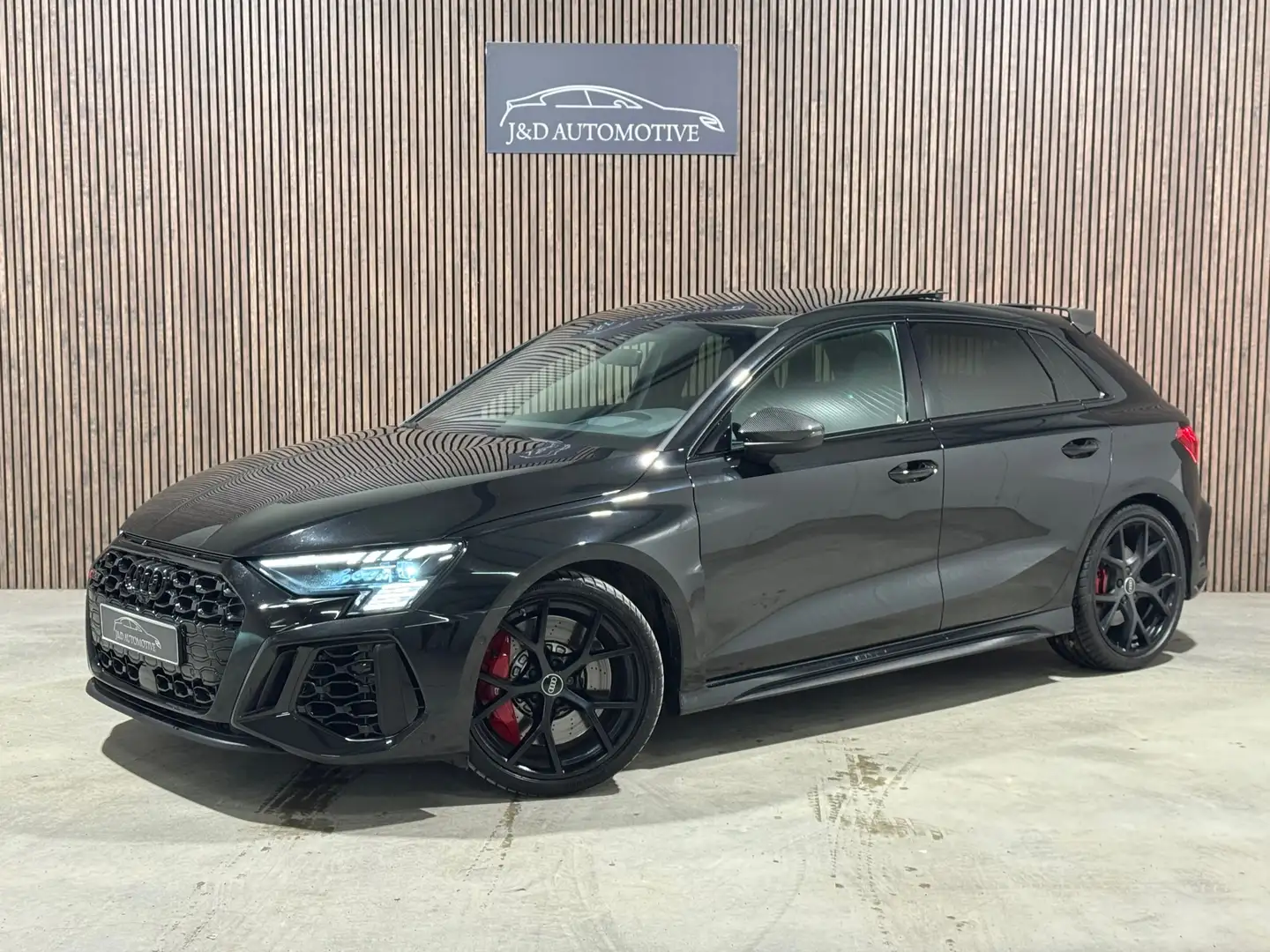 Audi RS3 A3 Sportback 2.5 TFSI quattro 2021 LEDER CAMERA CA Zwart - 1