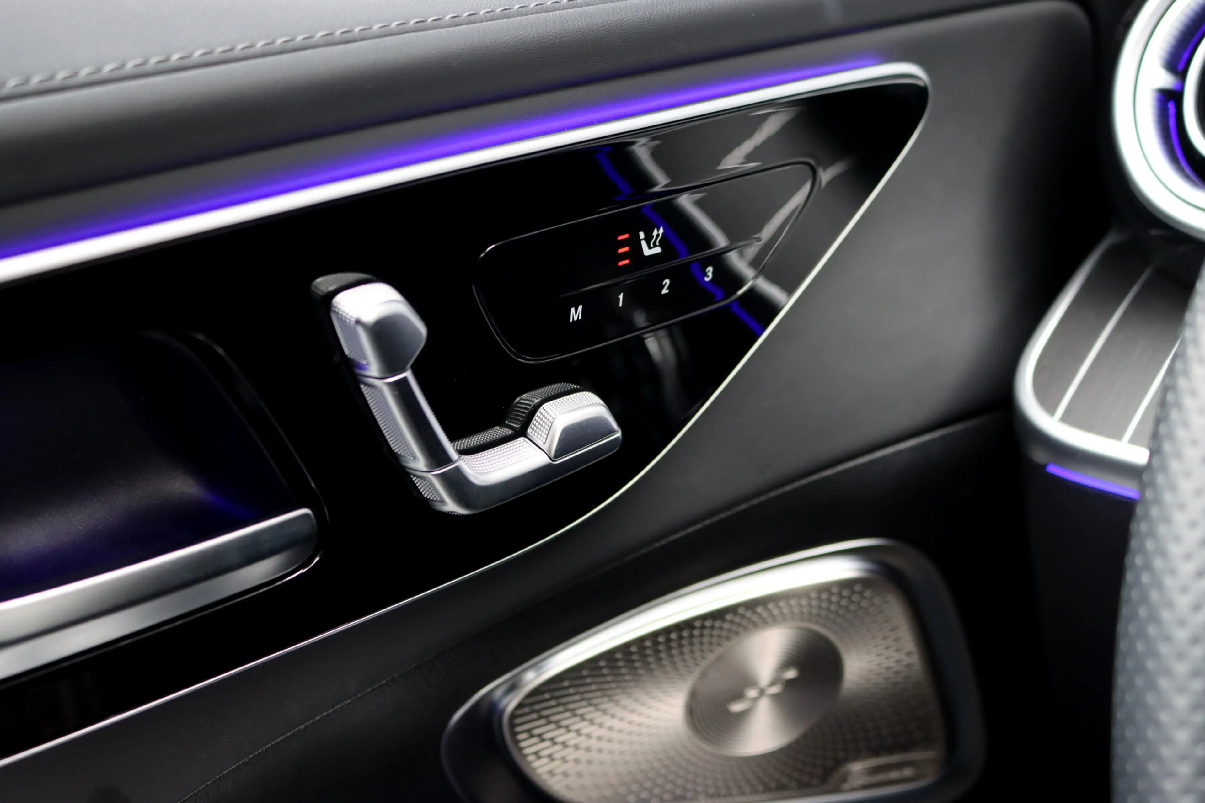 Mercedes-Benz C 400 e 4MATIC AMG Line | Distronic+ | Panoramadak | Nap — photo 12