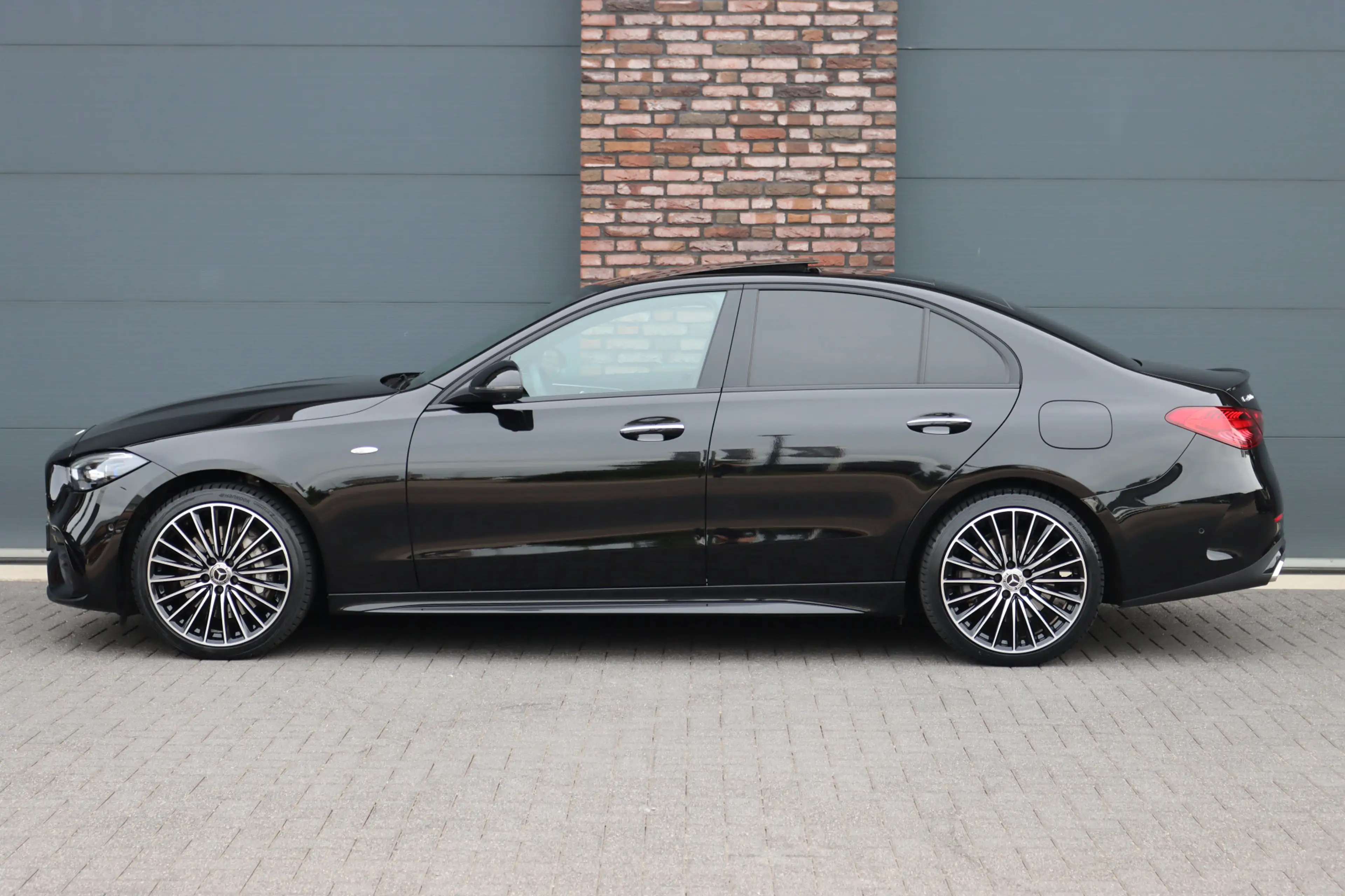 Mercedes-Benz C 400 e 4MATIC AMG Line | Distronic+ | Panoramadak | Nap — photo 9