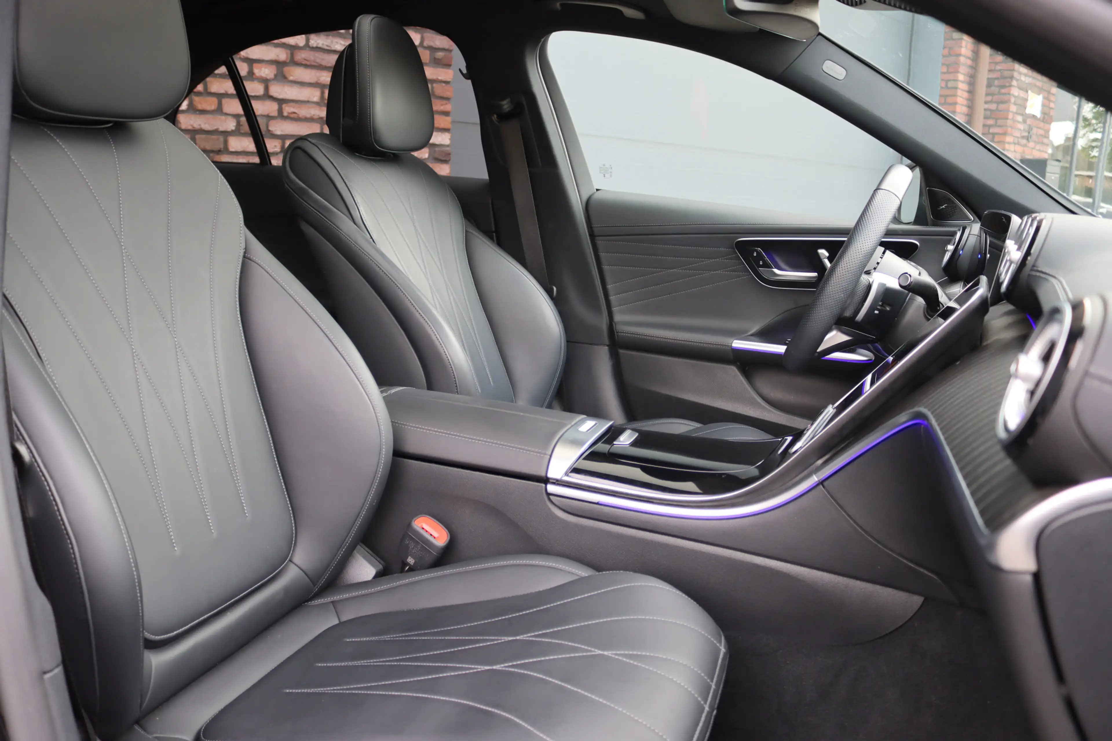 Mercedes-Benz C 400 e 4MATIC AMG Line | Distronic+ | Panoramadak | Nap — photo 6