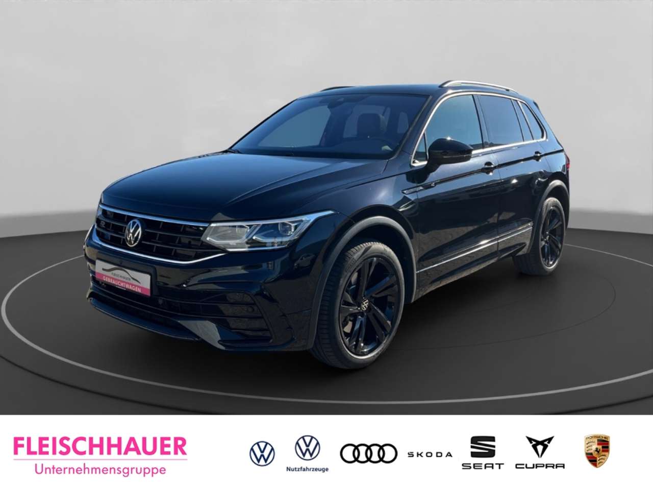 Volkswagen Tiguan — Volkswagen Tiguan R-Line 4Motion DSG+AHK+KAMERA+NAVI+PANO