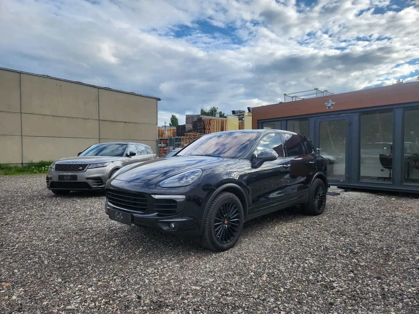 Porsche Cayenne PLATINUM Schwarz - 1