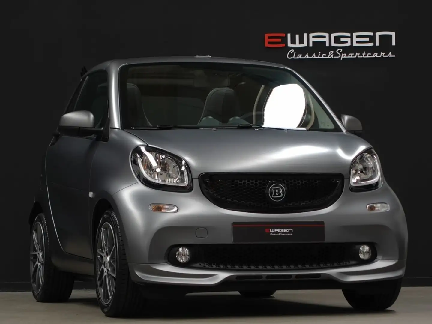 smart forTwo Cabrio 80 Brabus Aut. Gris - 1