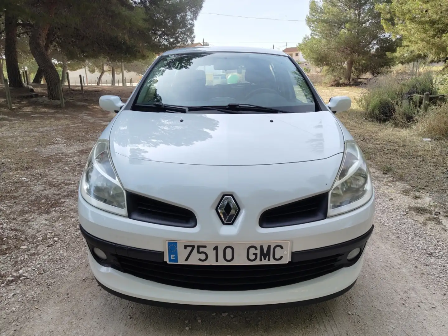 Renault Clio 1.2 Business eco2 Bioet. Blanco - 2