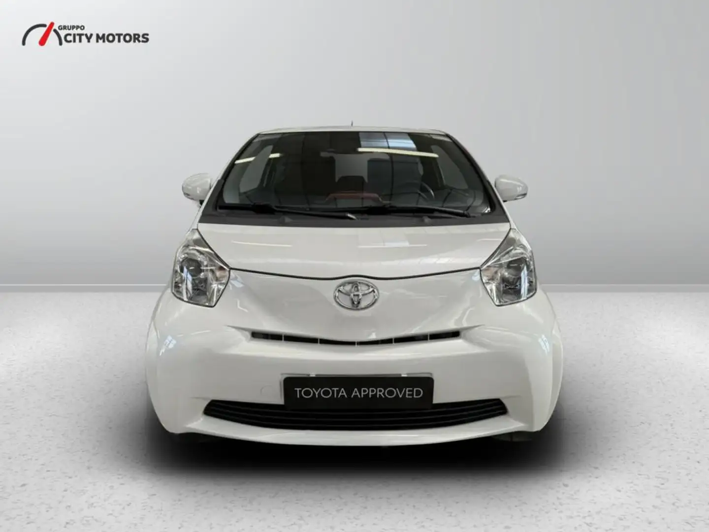 Toyota iQ 1.0 Lounge (high) cvt Bílá - 2