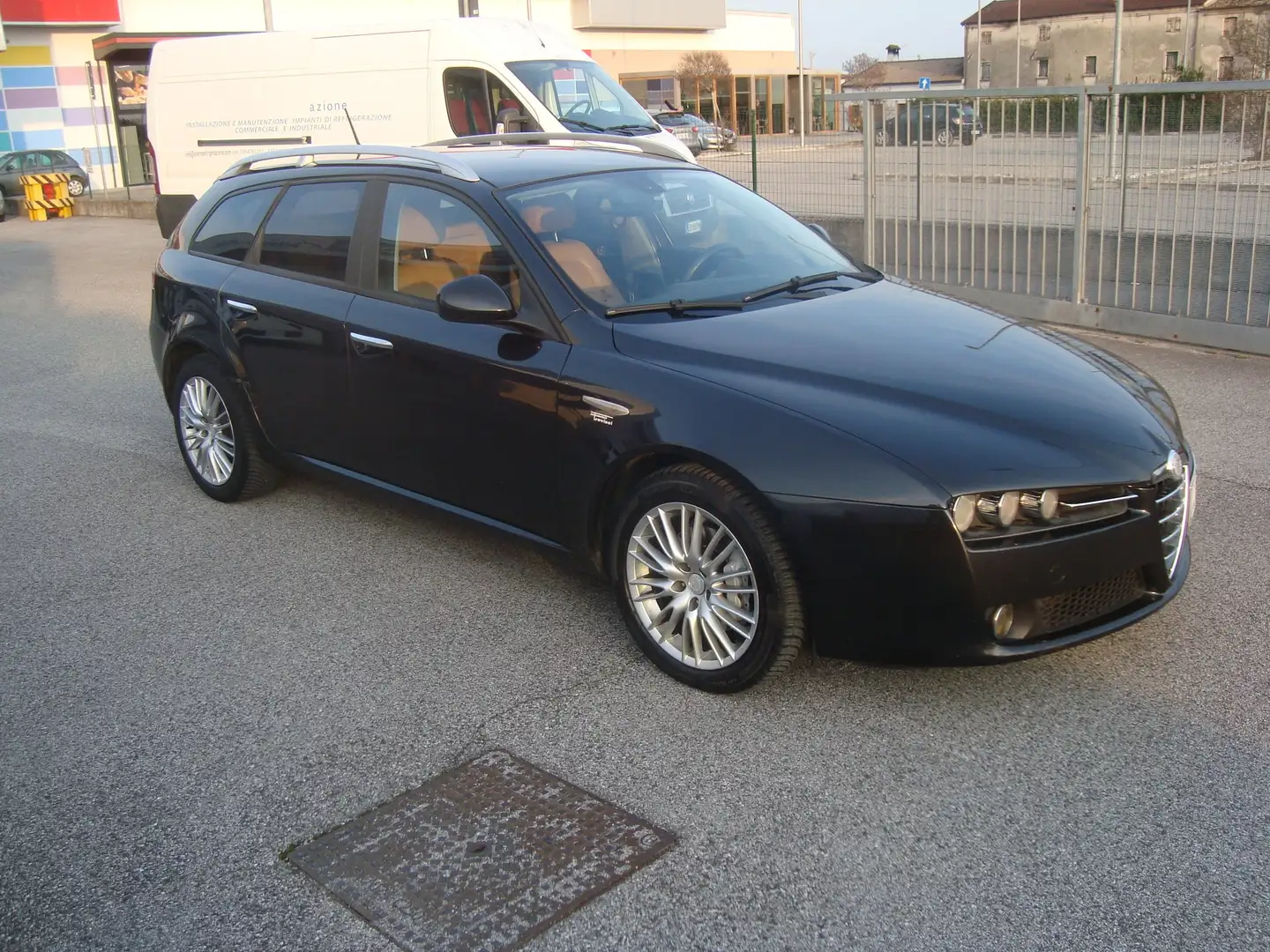 Alfa Romeo 159 159 SW 2.0 jtdm Distinctive premium pack 170cv Nero - 1