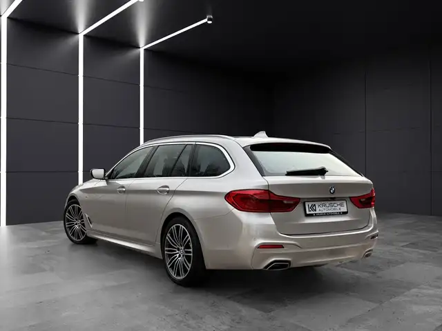 BMW 5 Series view 3