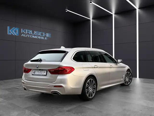 BMW 5 Series view 5