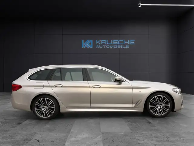 BMW 5 Series view 6
