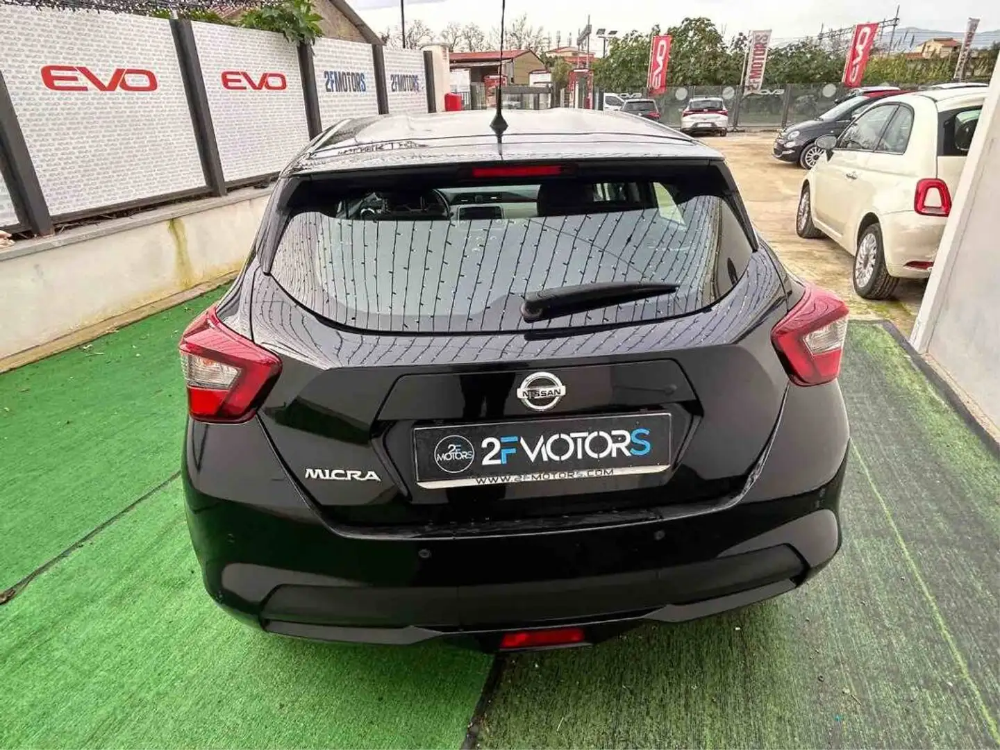 Nissan Micra 1.0 ig-t Eco Acenta Gpl Schwarz - 2