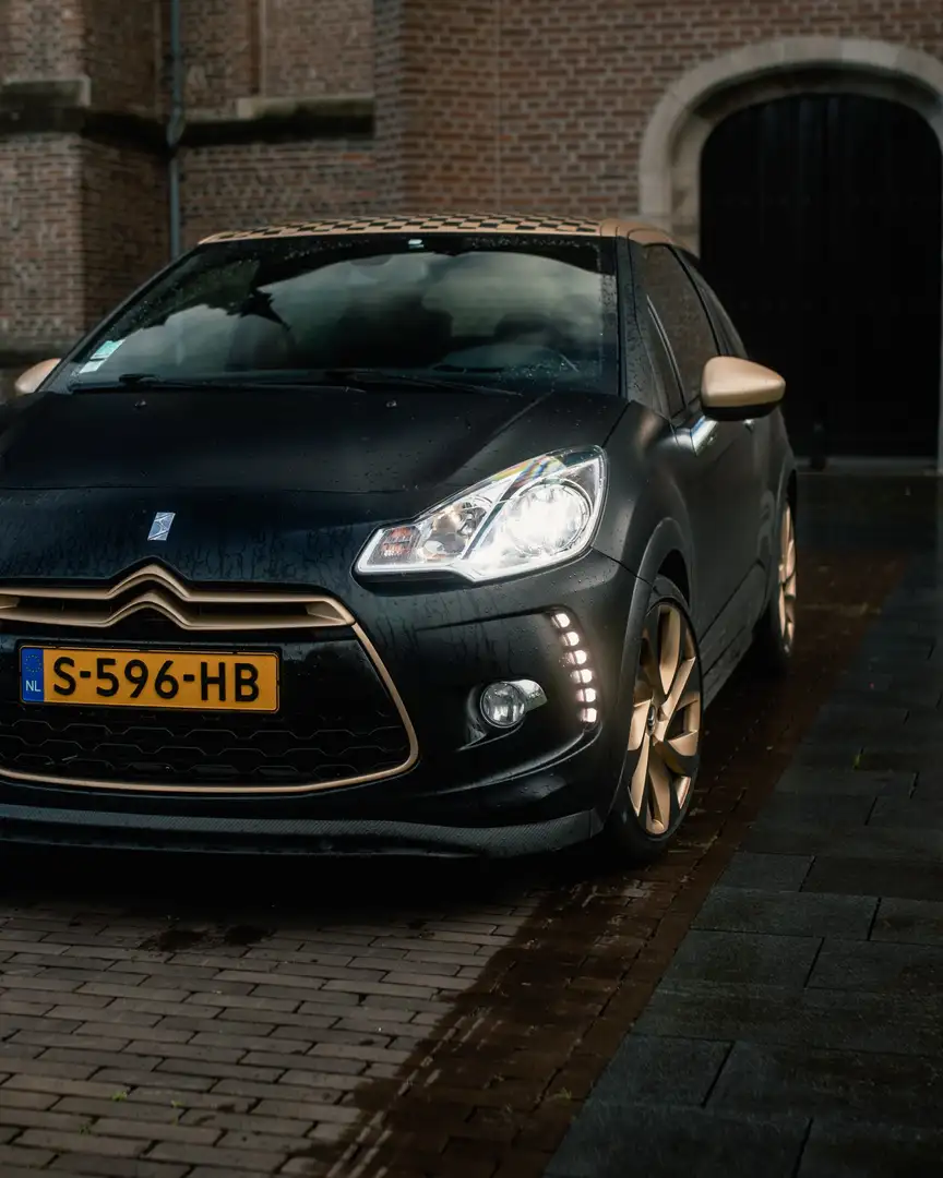 Citroen DS3 1.6 204 Racing - 2e eigenaar Zwart - 2