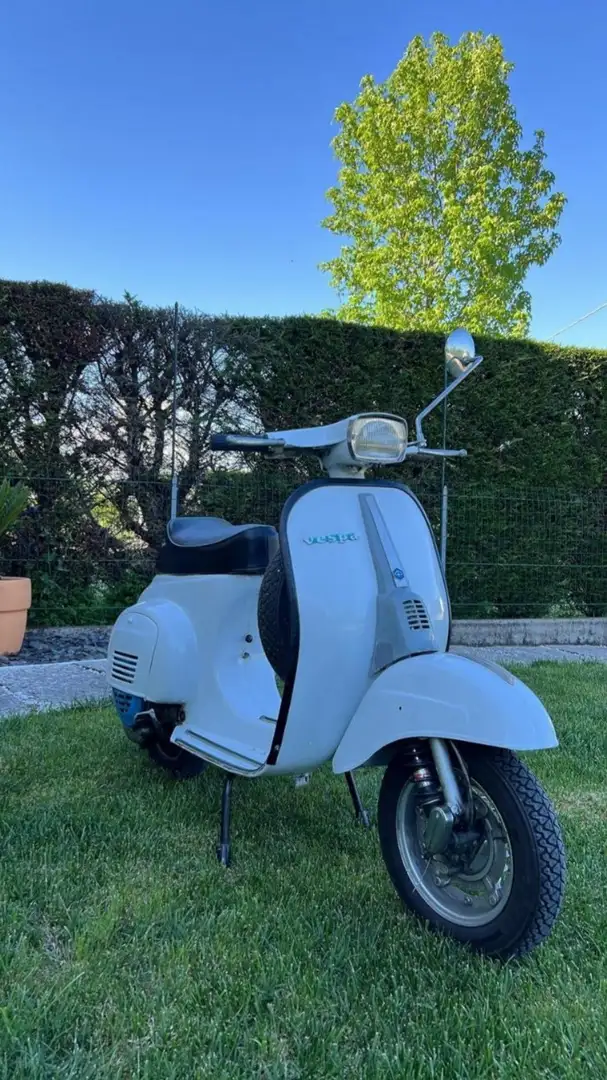 Vespa 50 Fehér - 1
