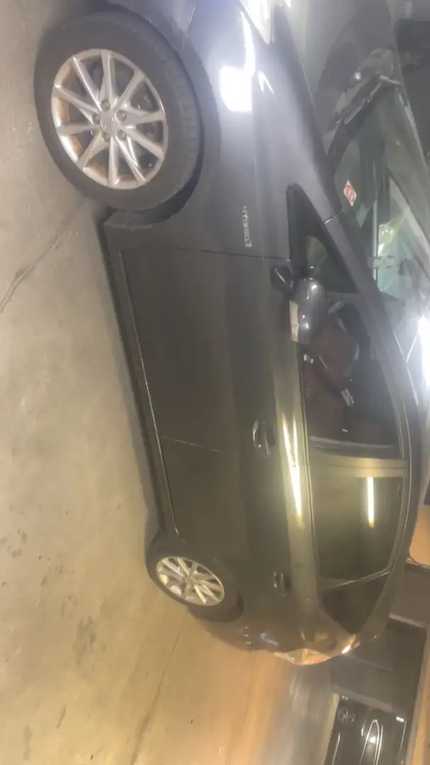 Toyota Prius+ Сірий - 2