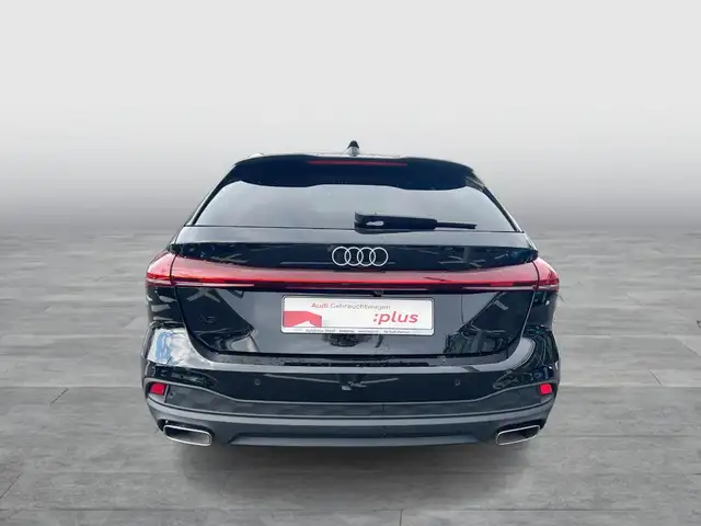Audi A5 view 4