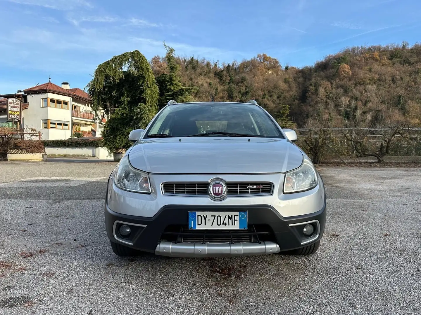 Fiat Sedici 2.0 MJT 16V DPF 4x4 Emotion Gris - 1