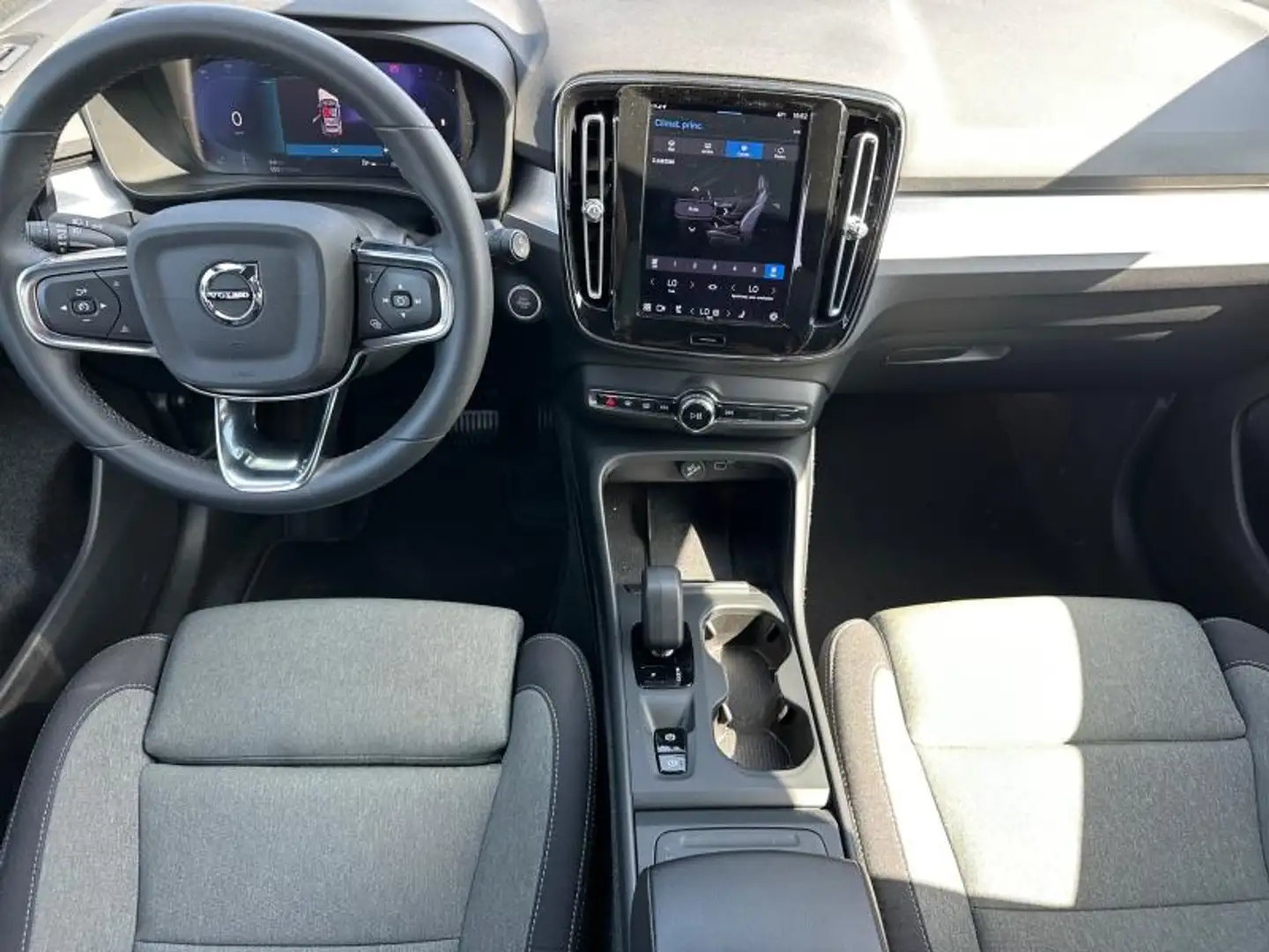 Volvo XC40 B3 Core / Essence Blanc - 2