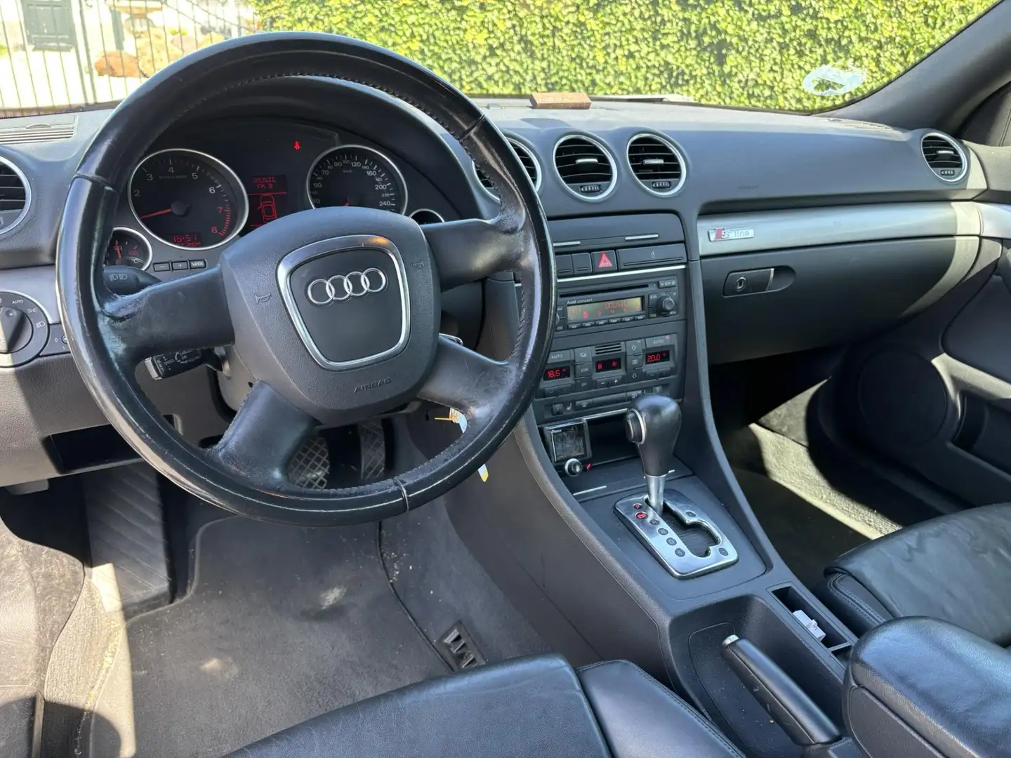 Audi A4 Cabriolet 2.0 TFSI | Automaat | Climate control | Black - 2