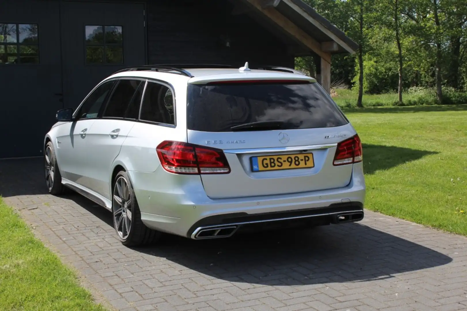 Mercedes-Benz E 63 AMG E63 S AMG estate Wolf im Schafspelz Gris - 2