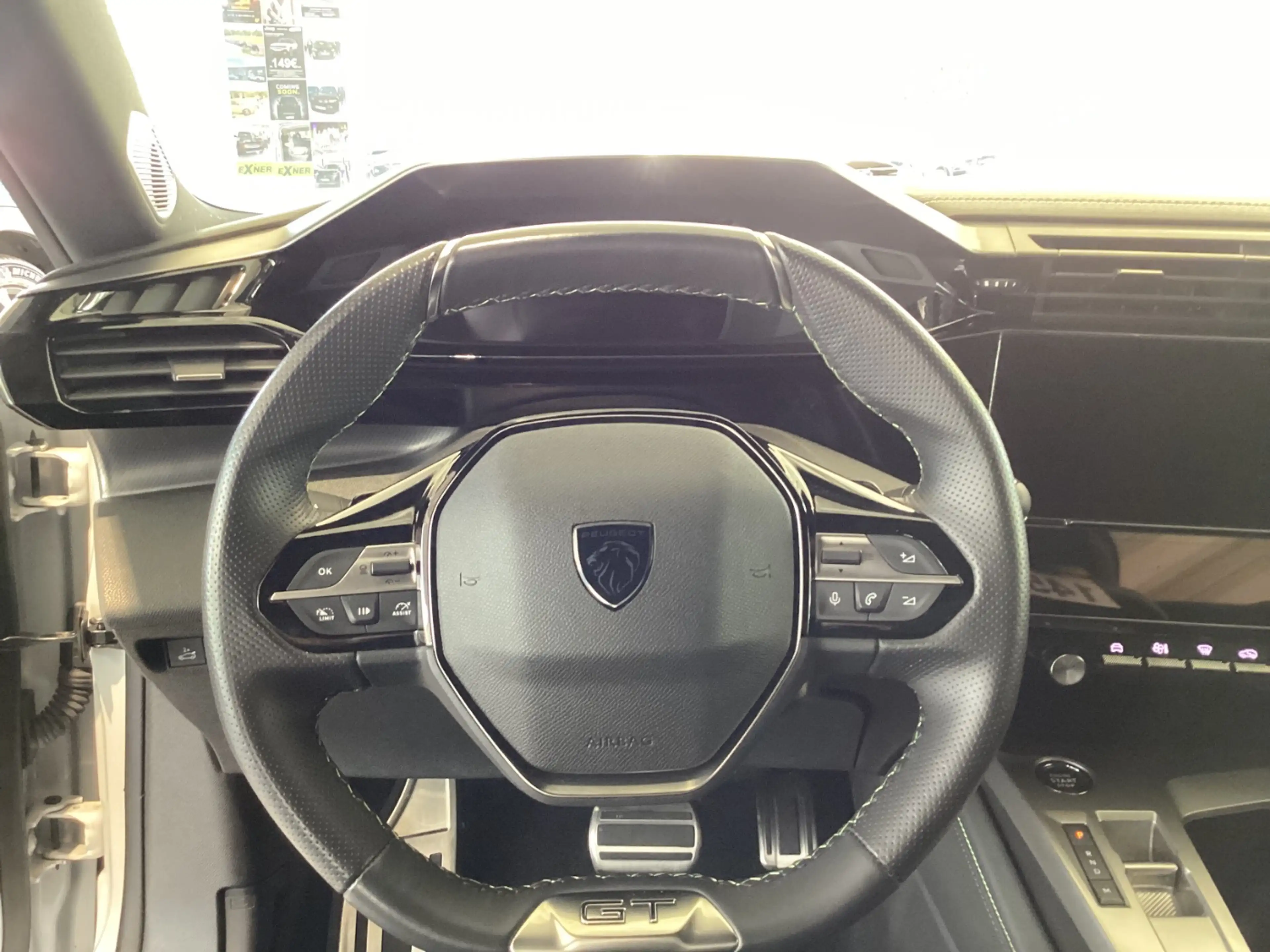 Peugeot 408 1.2 PureTech 130 GT Kamera+SHZ+LED+Navi+LM — photo 15
