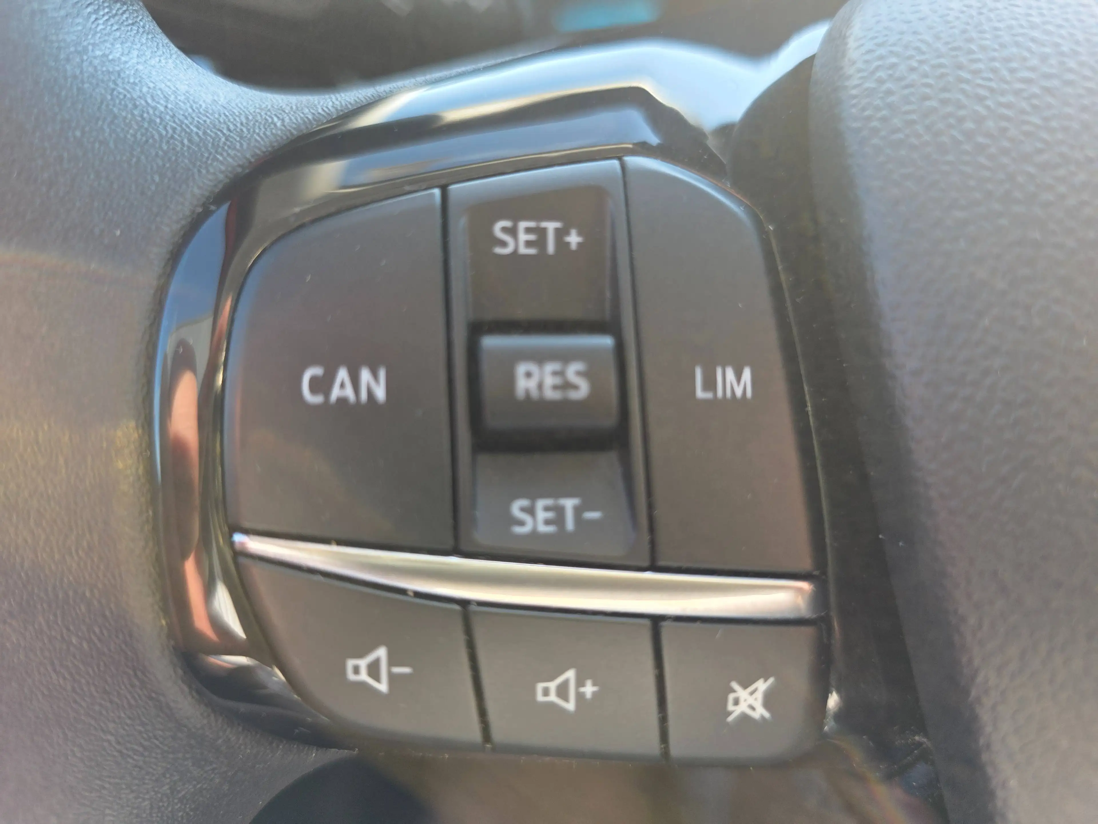 Ford Fiesta Cool — photo 13