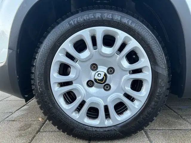Fiat Panda view 9