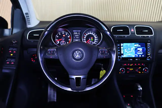 Volkswagen Golf view 19