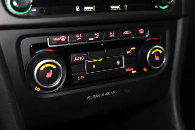 Volkswagen Golf view 29