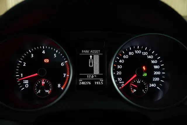 Volkswagen Golf view 30