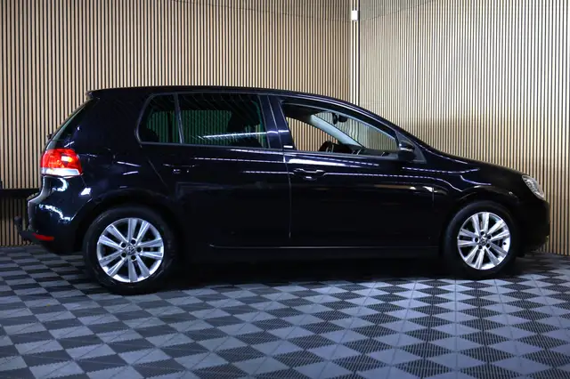 Volkswagen Golf view 7
