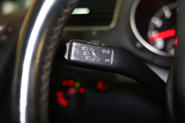 Volkswagen Golf view 15