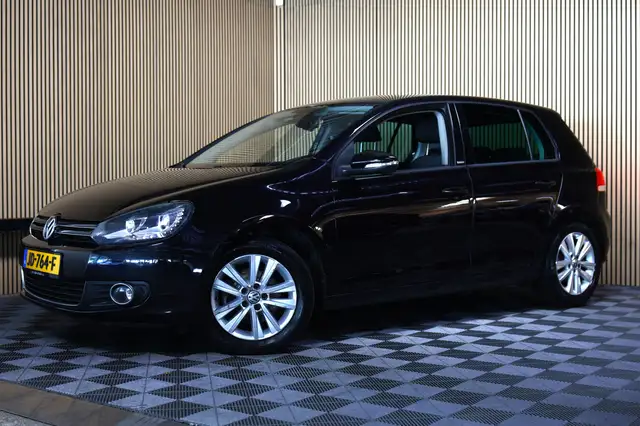 Volkswagen Golf view 10