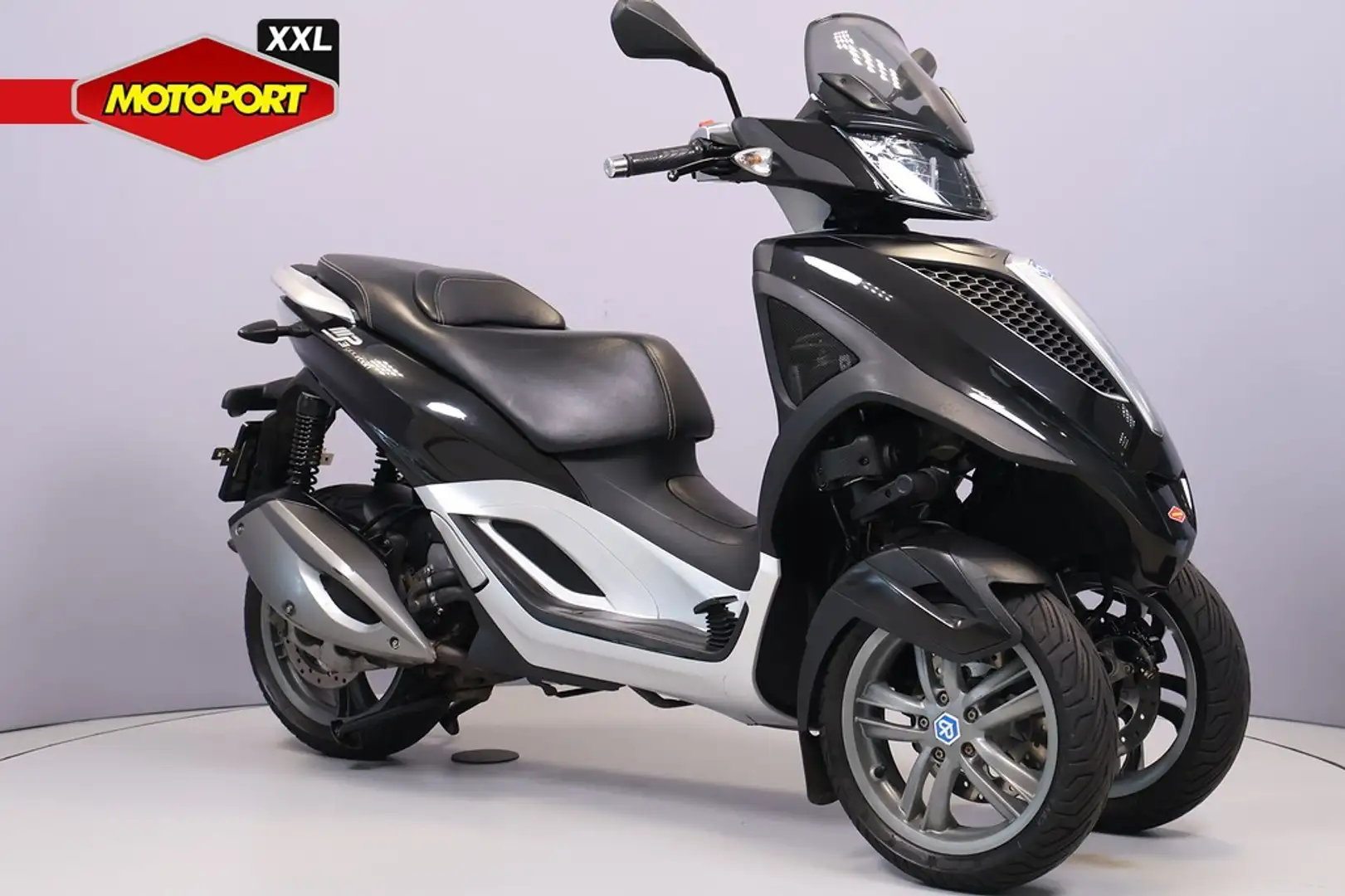 Piaggio MP3 YOURBAN LT 300 Zwart - 2