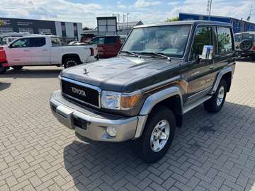 GRJ 71 LX+ diff. M/T grau Voll.