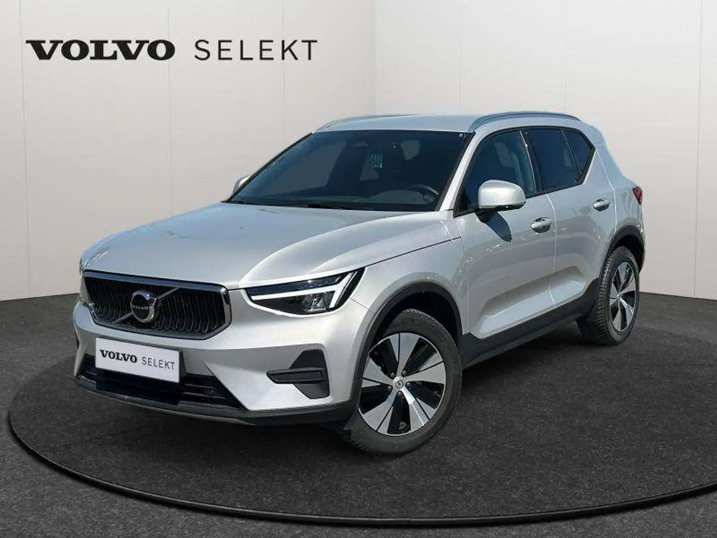 Volvo XC40 B3 Core / Essence Schwarz - 1