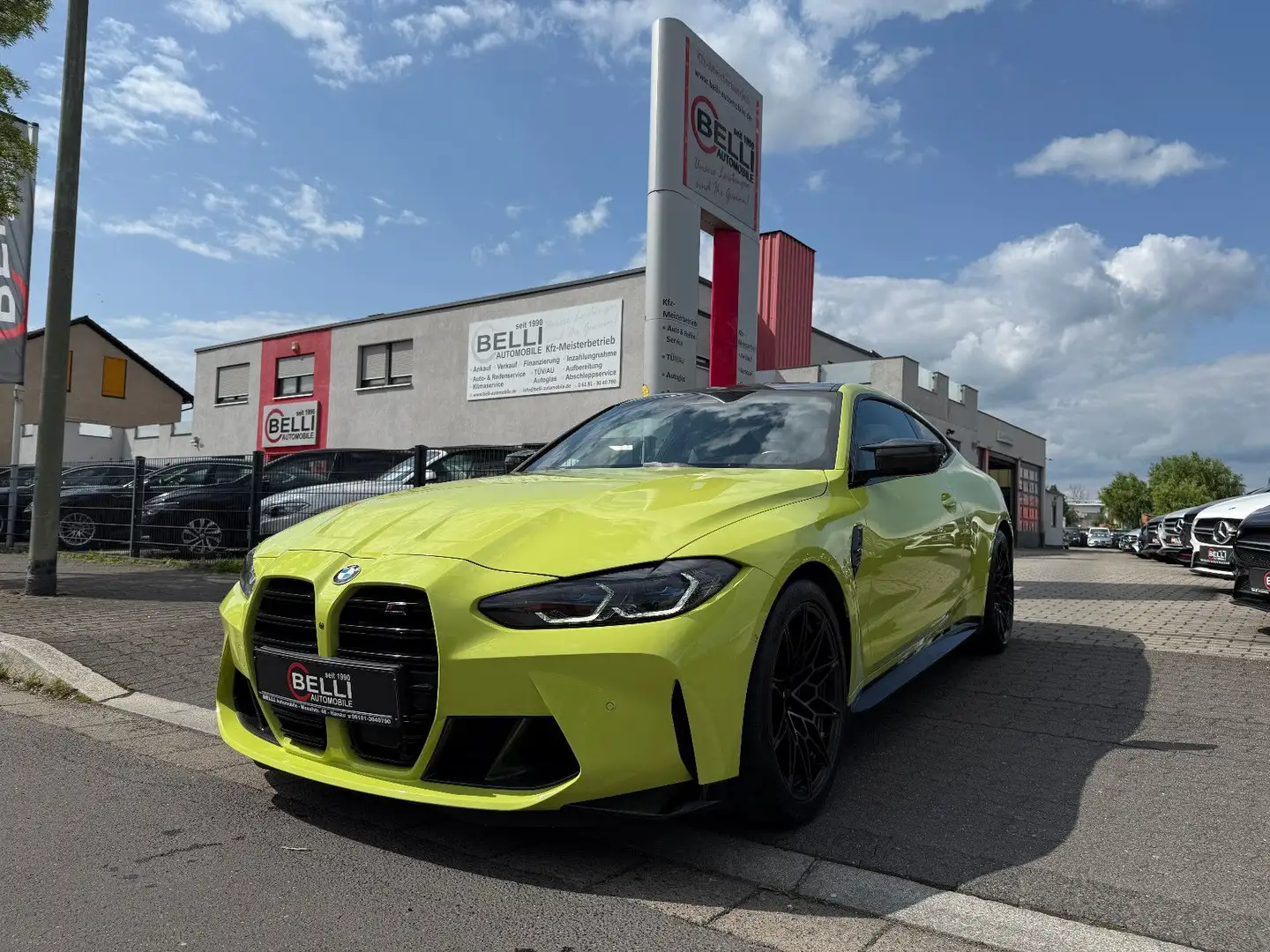 BMW M4 Coupe Competition Carbon FINANZIERUNG Żółty - 1