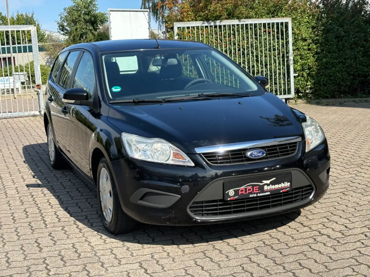 Ford Focus Turnier Style Tüv NEU Noir - 1