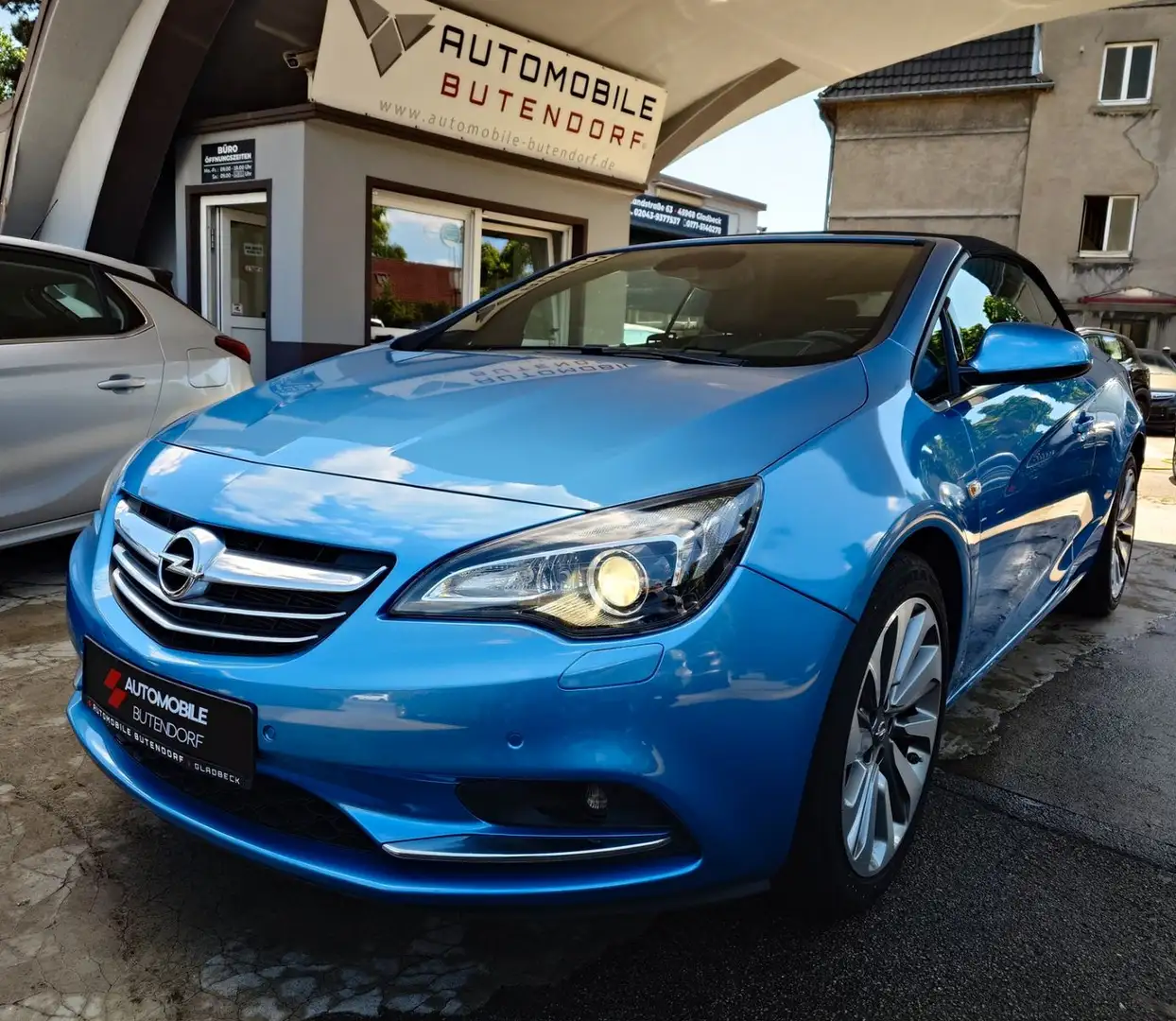 Opel Cascada Innovation 2.0 CDTi *VOLLAUSSTATTUNG* Modrá - 1