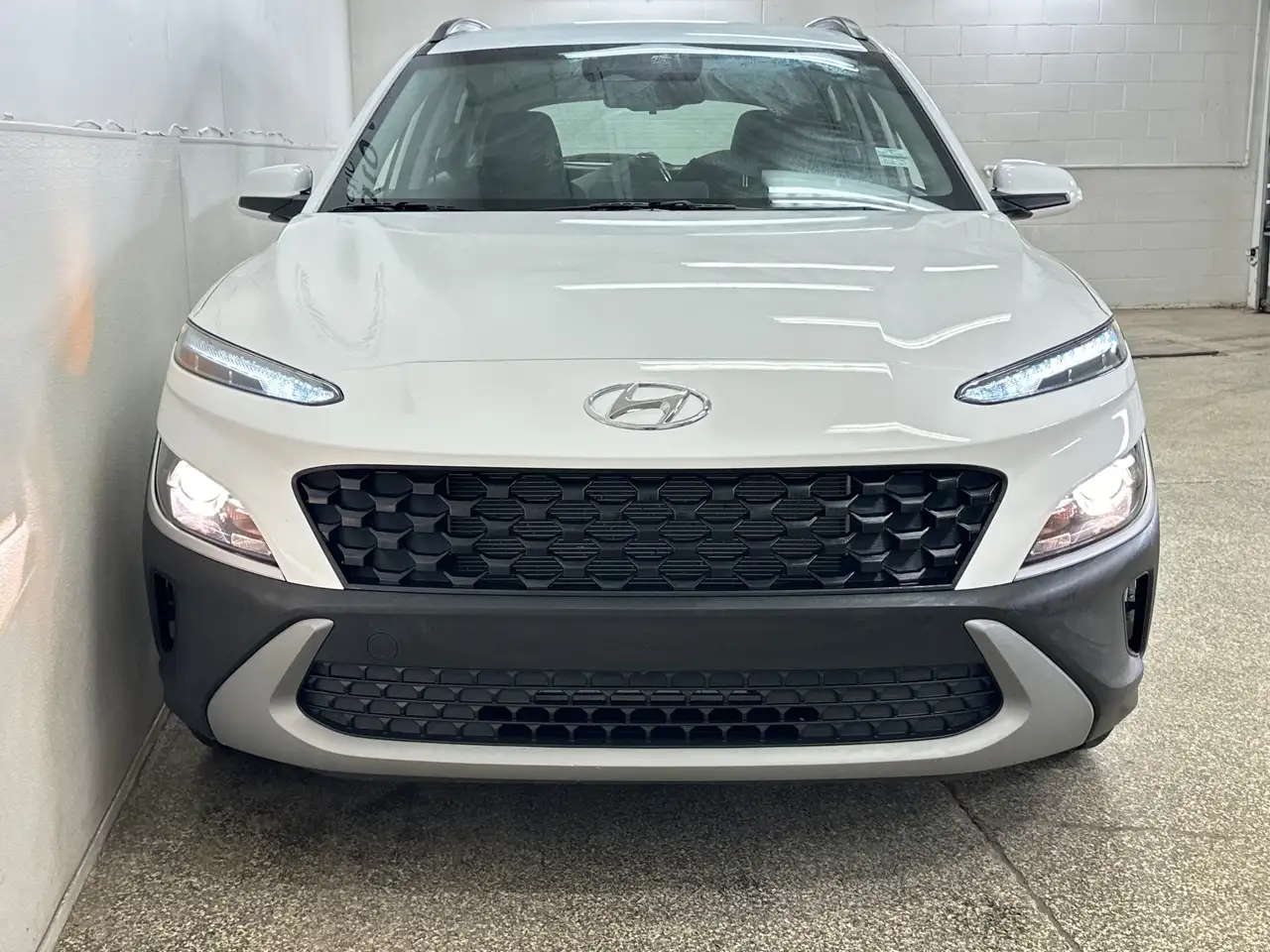 Hyundai KONA снимка Hyundai KONA