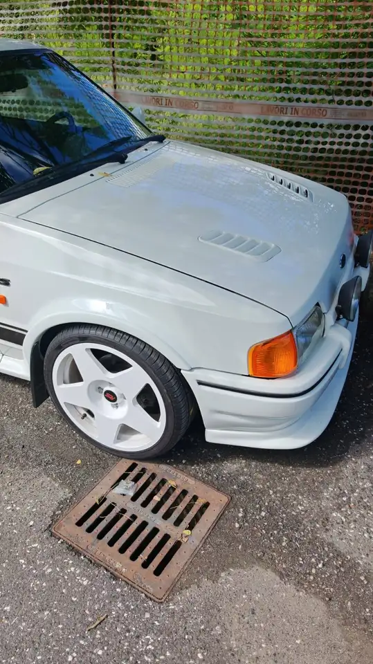 Ford Escort