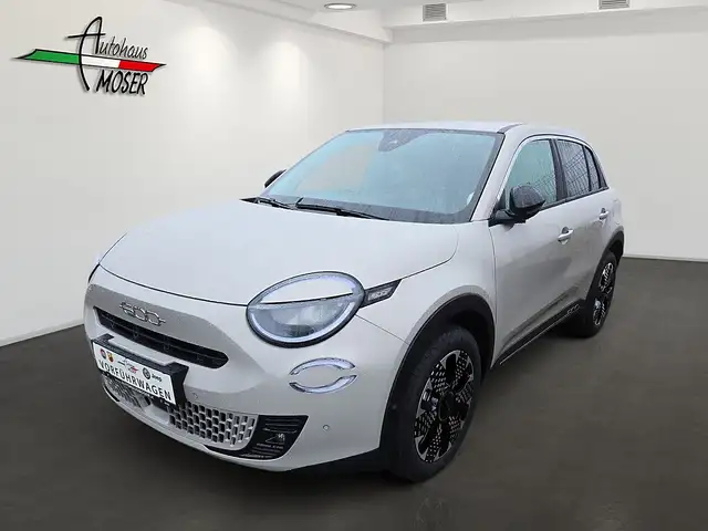 Fiat 600 Hybrid mHEV 110 6-Gang eDCT La Prima