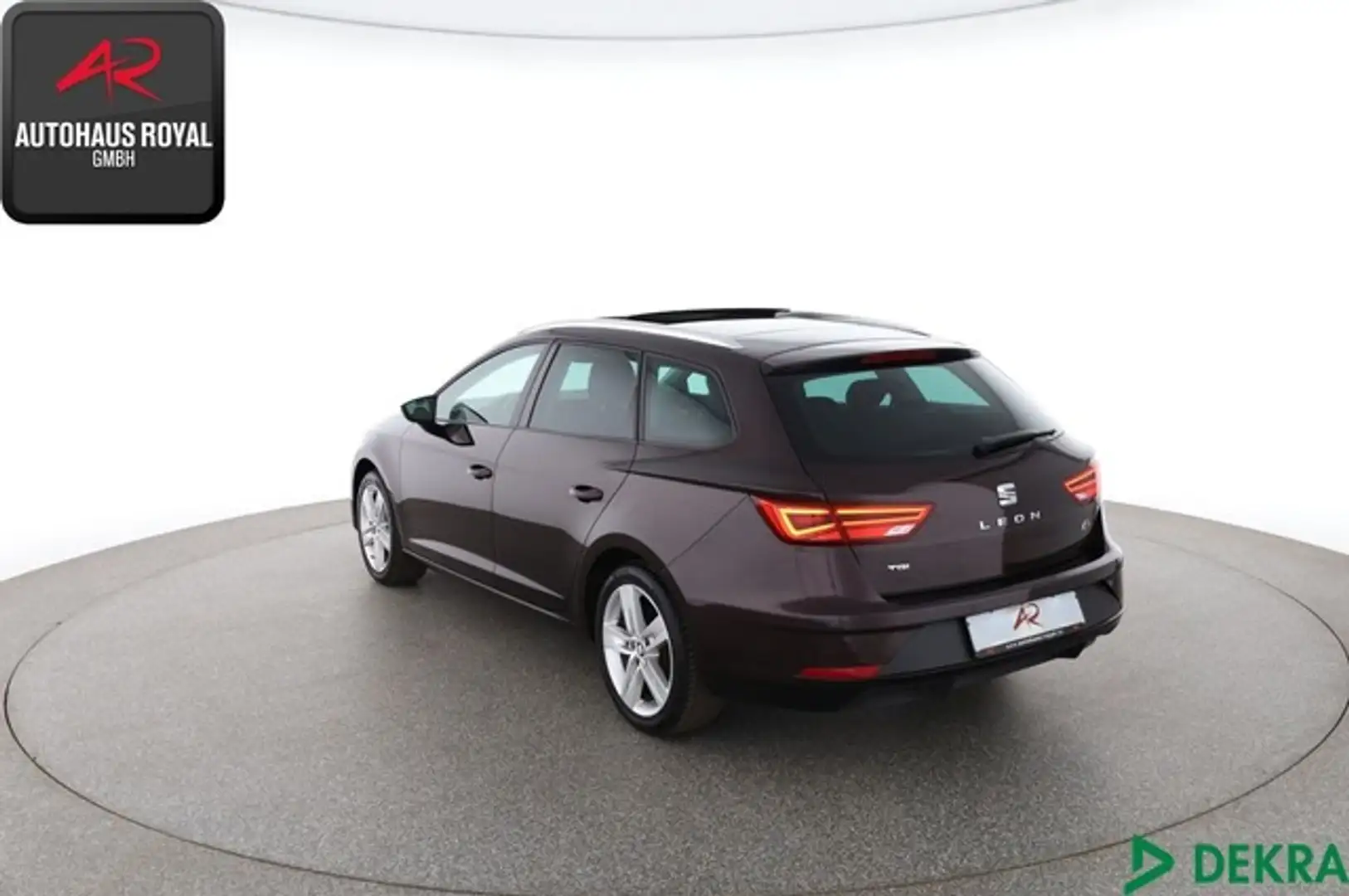 SEAT Leon ST 1.5 TGI ERDGAS FR LINE PANORAMA,ACC,LED Schwarz - 2