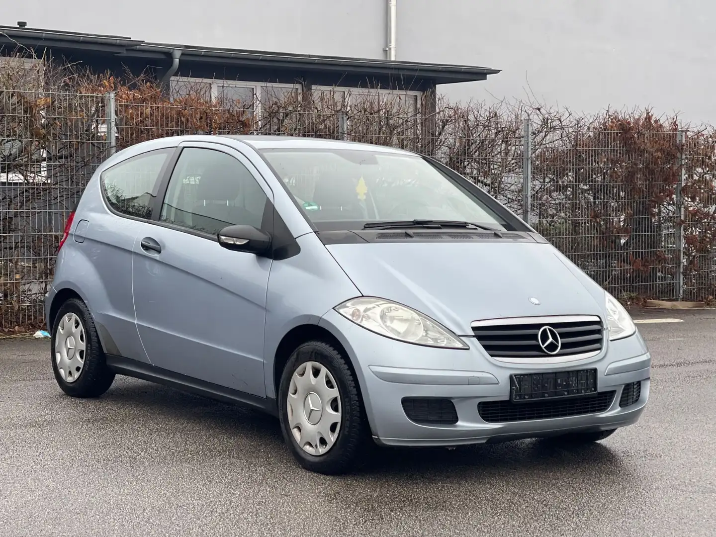 Mercedes-Benz A 150 TÜV Neu Blau - 2