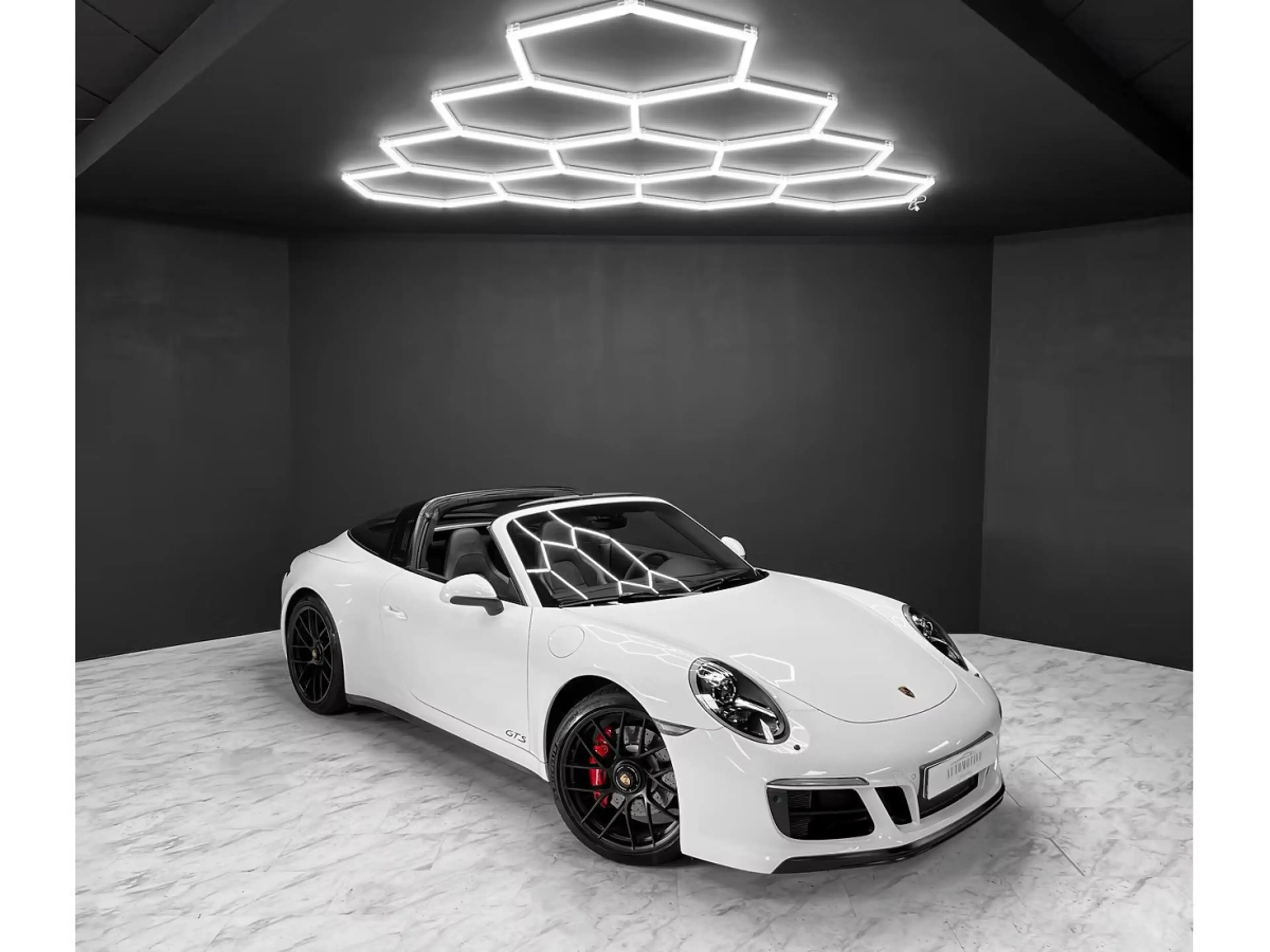 Porsche 991 991.2 Targa 4 GTS / APPROVED / NEW SERVICE — photo 7