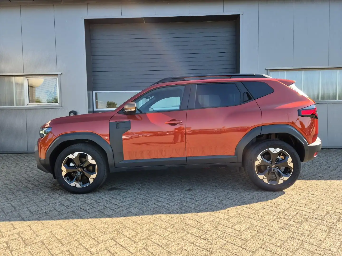 Dacia Duster Extreme Hybrid 140PS Automatik 1.6 SCE Sitzheiz... Braun - 2